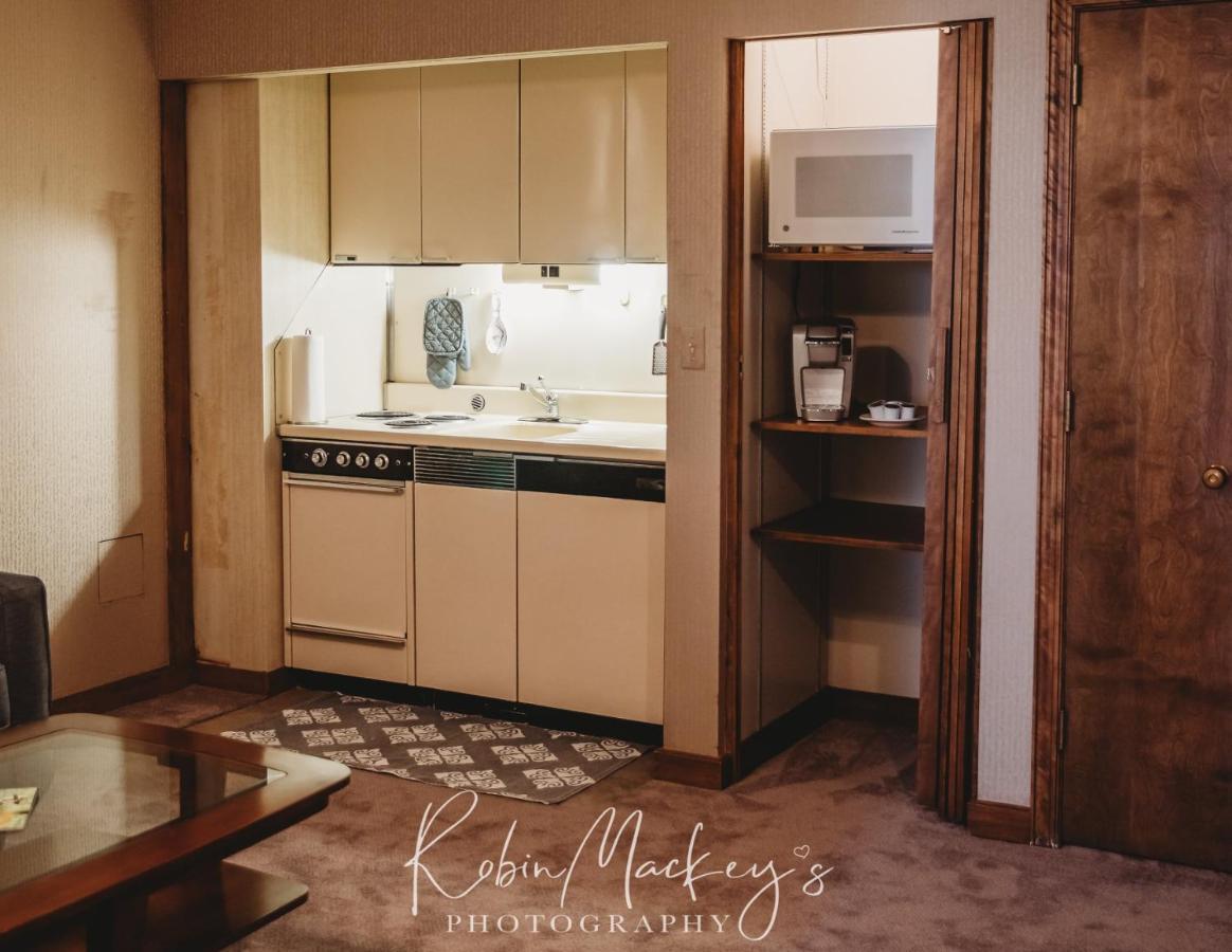 Hotel Phillips Bartlesville Εξωτερικό φωτογραφία